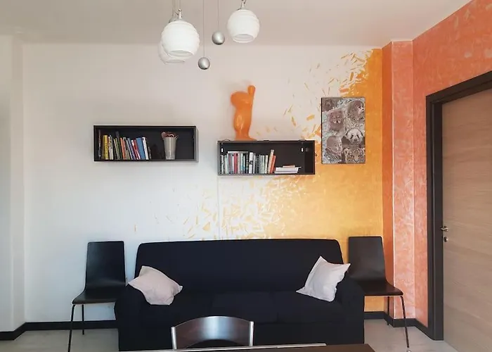 Casa Ellie - Casa Vacanze Con Giardino E Posto Auto Privati